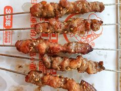 -小董哥烤串·爆汁大油边(故宫店)
