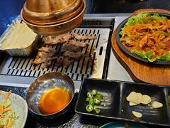 -臻牛烤肉