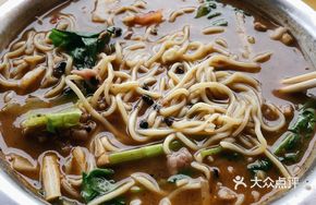 Old Friend Meat Sauce Noodles