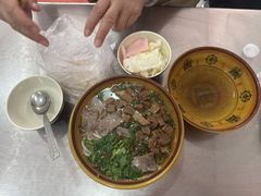 清汤片片牛肉粉-花溪牛肉粉(八鸽岩店)