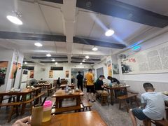 大堂-陈有良尖椒鸡(渝中旗舰店)