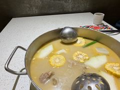 -肥仔文澳门猪骨煲(南京西路店)