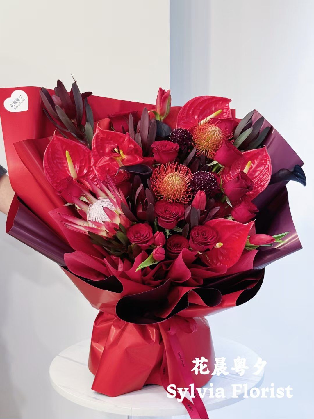 高级复古红色系花束