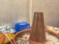 -洞庭洲·防空洞火锅·铜锅涮肉·烧烤(新百广场店)