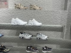 -SALOMON萨洛蒙(青岛海信店)