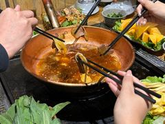 -围炉·云南铜瓢牛肉火锅(桐柏路店)