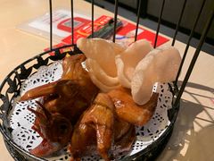 秘制脆皮乳鸽-避风塘(宝山万达店)