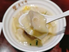 刀鱼馄饨-老半斋(福州路店)