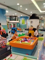 -孩子王童乐园(唐山万达广场店)