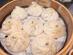 -莱莱小笼·乔艾