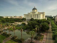 -上海外国语大学(虹口校区)