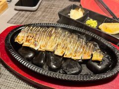 鹅卵石烤青花鱼-满来寿喜烧(金虹桥店)