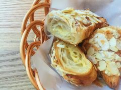 -麦田工坊(月湖店)
