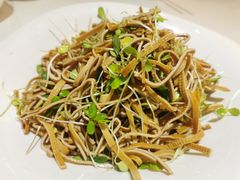 香椿苗拌豆皮-金春禧(世茂国际广场店)
