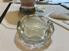 -燕庭·纯燕窝·甜品下午茶(南京西路店)