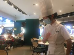 -费大厨辣椒炒肉(黄兴中心广场店)