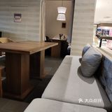 第一次喝藏茶，有点像沱茶，第一次吃藏区点心，感觉就像米花糖