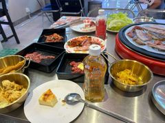 -哈哈碳都·牛肋条无限自助烤肉(台江万达店)