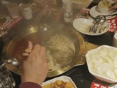 -麻辣英雄重庆火锅(常平店)