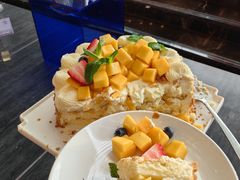 -中茵皇冠假日酒店·棕榈岛湖畔餐厅