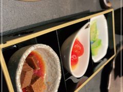 -铭牛烧肉·和牛海鲜自助(高新月牙湖店)