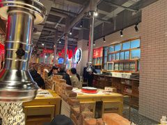 大堂-么肆烤肉·中式自助·烤肉大排档(街道口季佳PAI店)