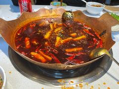 -墨居上隐·院子里火锅(峨眉店)