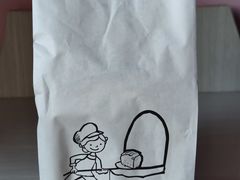 -Dough&Joe团憩(瑞虹天地月亮湾店)