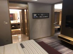 -青岛富力艾美酒店