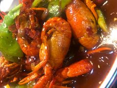 -虾弄弄海派小龙虾·牛羊蝎子火锅