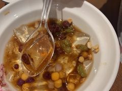 -渝是乎酸菜鱼(龙旗购物中心店)