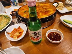 真露-喇喇排骨火锅·传统韩式脊骨汤(望京西园总店)