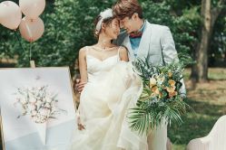 -雪中彩影婚纱摄影·微光艺术中心