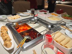 -海底捞火锅鲜切牛肉主题店(长寿路店)