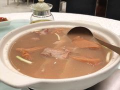 排骨莲藕汤-亢龙太子酒轩(东湖店)