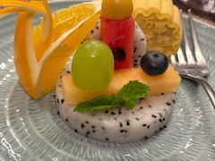 绿豆饼拼果盘-长春凯悦酒店-品悦中餐厅