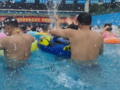 -欢乐水魔方水世界