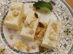 -塔哈尔·新疆盛宴(城西银泰店)