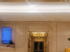 -维也纳智好酒店(深圳罗湖口岸国贸火车站店)