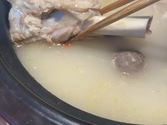 -三人行骨头王火锅(长寿店)