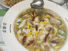 -渔语鱼新川菜Bistro(万象天地店)