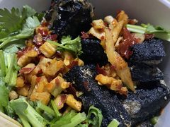 -黑色经典臭豆腐·湖南特产(坡子街特产局店)