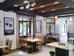 大堂-九道菜有鸡鱼头(石鼓路店)