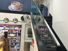 -全家便利店(沪南公路店)