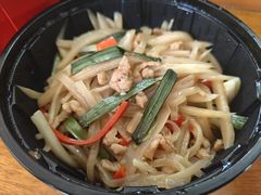 泡萝卜炒肉丝-饕然·民间川菜(龙泉店)