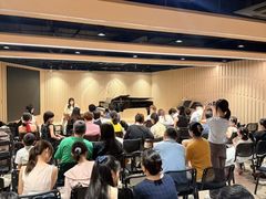 -柏斯音乐艺术中心·钢琴·吉他(上音店)