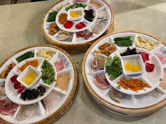 传统鸡汤过桥米线-芸南道·过桥米线(昆明老街旗舰店)