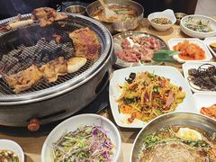 -青瓦餐厅·生鱼片·韩园烤肉(西塔店)