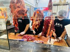-来龍儿鲜切牛肉自助老火锅