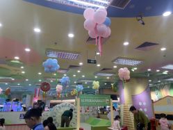 -莫莉幻想儿童乐园(北京金隅嘉品店)